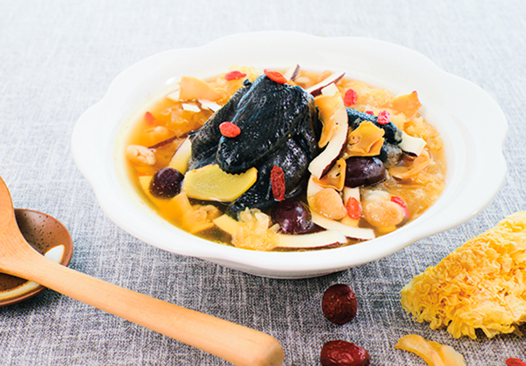 Pressure-Cooker-Coconut-Conch-and-Silkie-Chicken-Soup-Recipe