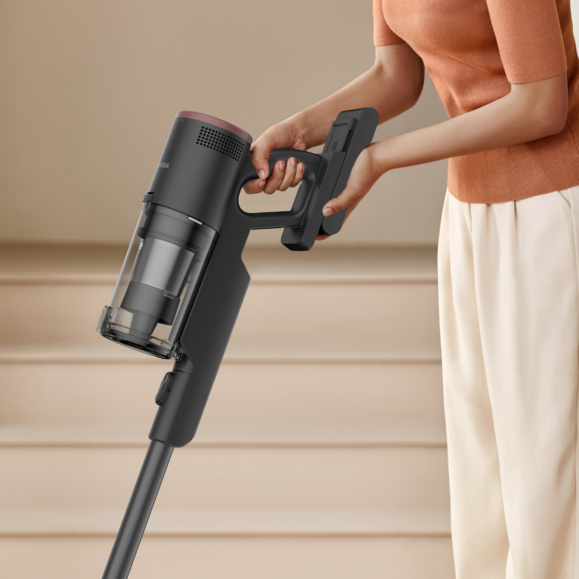 Pin Lithium-ion Tháo Rời Tiện Lợi – Linh Hoạt Sạc Và Thay Thế