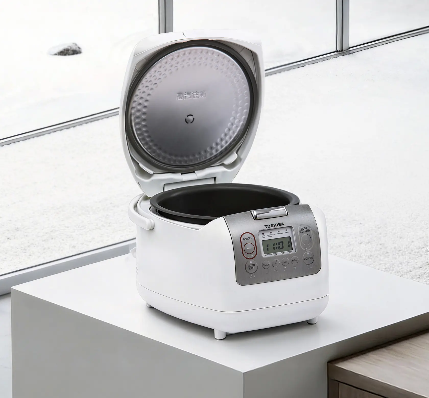 Kiểu Dáng Thiết Kế Độc Đáo Với Đáy Nghiêng 60°