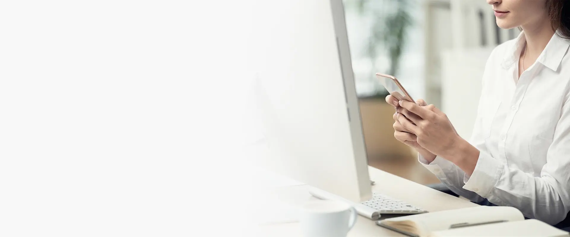1800 1529HOTLINE MIỄN PHÍ